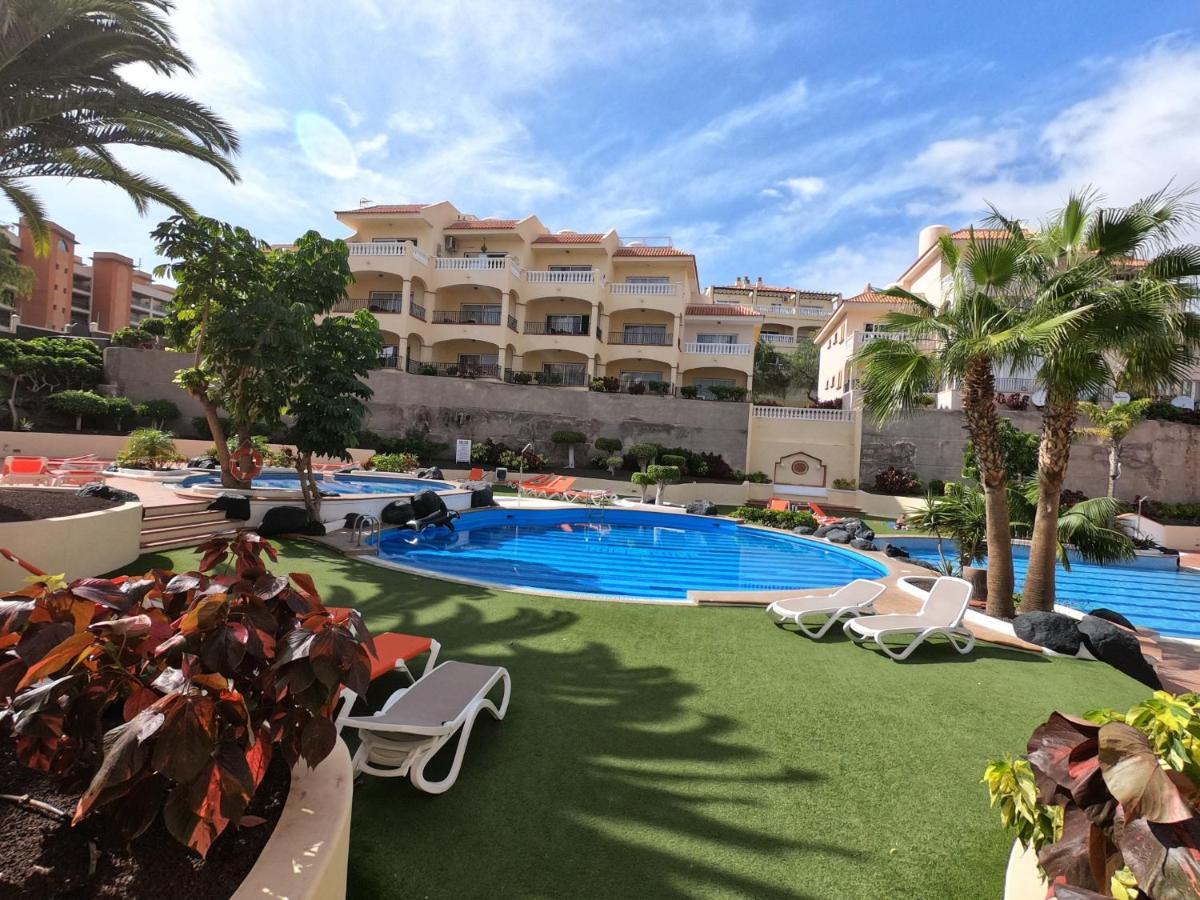 Cosy Well Located Apartment Tenerife Sur Golf Сан Мигел де Абона Екстериор снимка