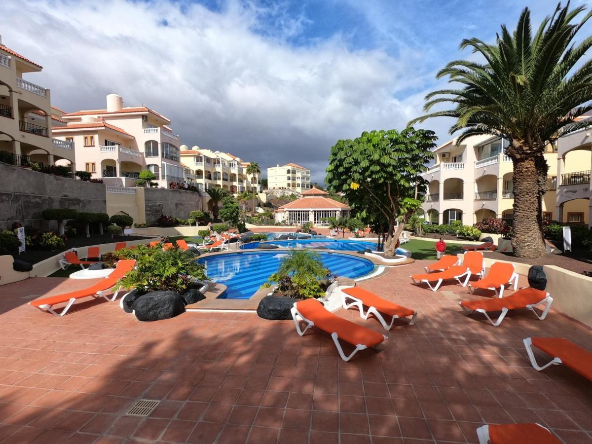 Cosy Well Located Apartment Tenerife Sur Golf Сан Мигел де Абона Екстериор снимка